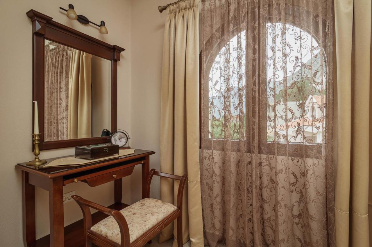 Apartments Djuranovic โกตอร์ ภายนอก รูปภาพ