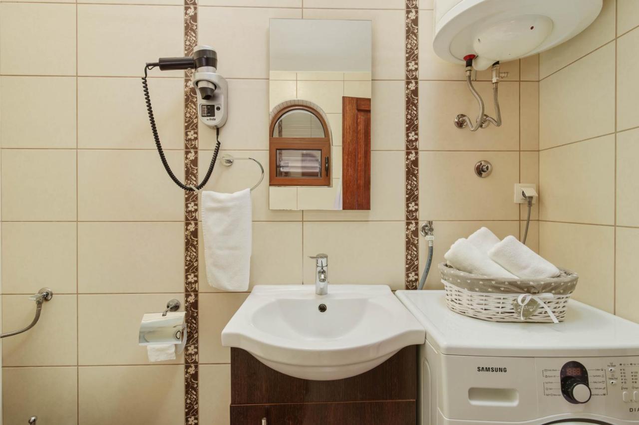 Apartments Djuranovic โกตอร์ ภายนอก รูปภาพ