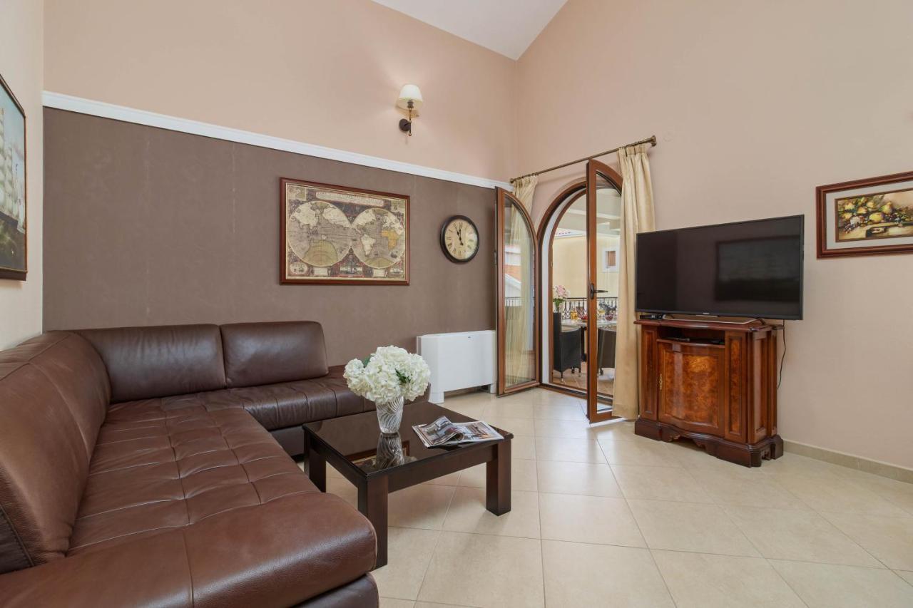 Apartments Djuranovic โกตอร์ ภายนอก รูปภาพ